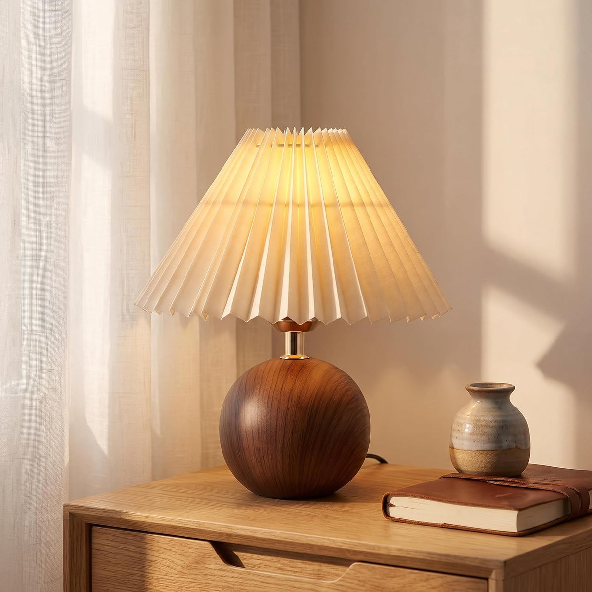 iHavora Ceramic Globe Table Lamp – Walnut Base, Beige Shade